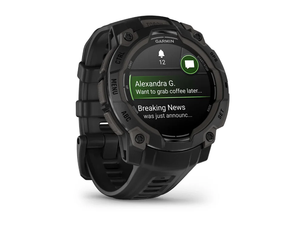 Garmin Instinct 3 AMOLED 45 mm, чёрный, чёрный силиконовый ремешок — вид сбоку