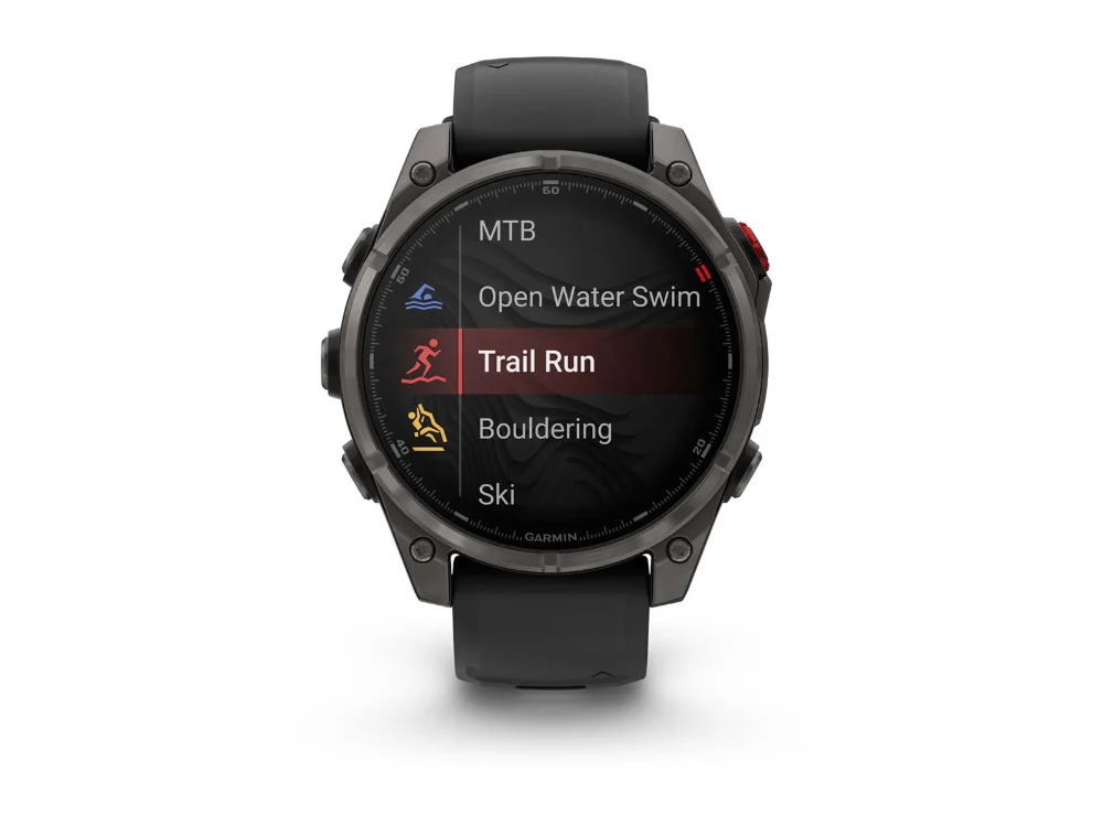 Garmin Fenix 8 Pro AMOLED 47 mm, карбоново-серый титан, чёрный/серый силиконовый ремешок — вид спереди, другой экран