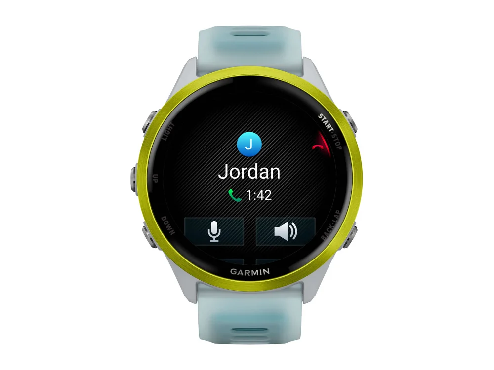 Garmin Forerunner 570 47 mm, жёлтый алюминий, белый/бирюзовый силиконовый ремешок — вид спереди, другой экран