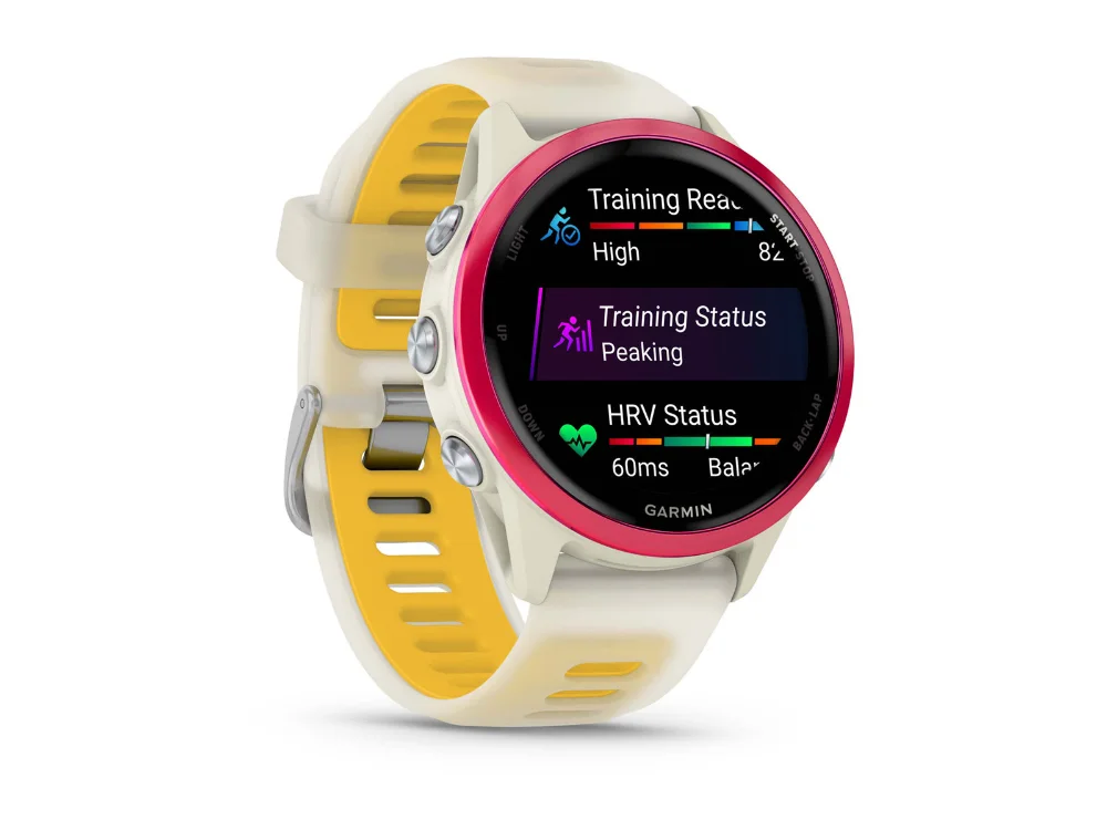 Garmin Forerunner 570 42 mm, малиновый алюминий, бежевый/оранжевый силиконовый ремешок — вид сбоку