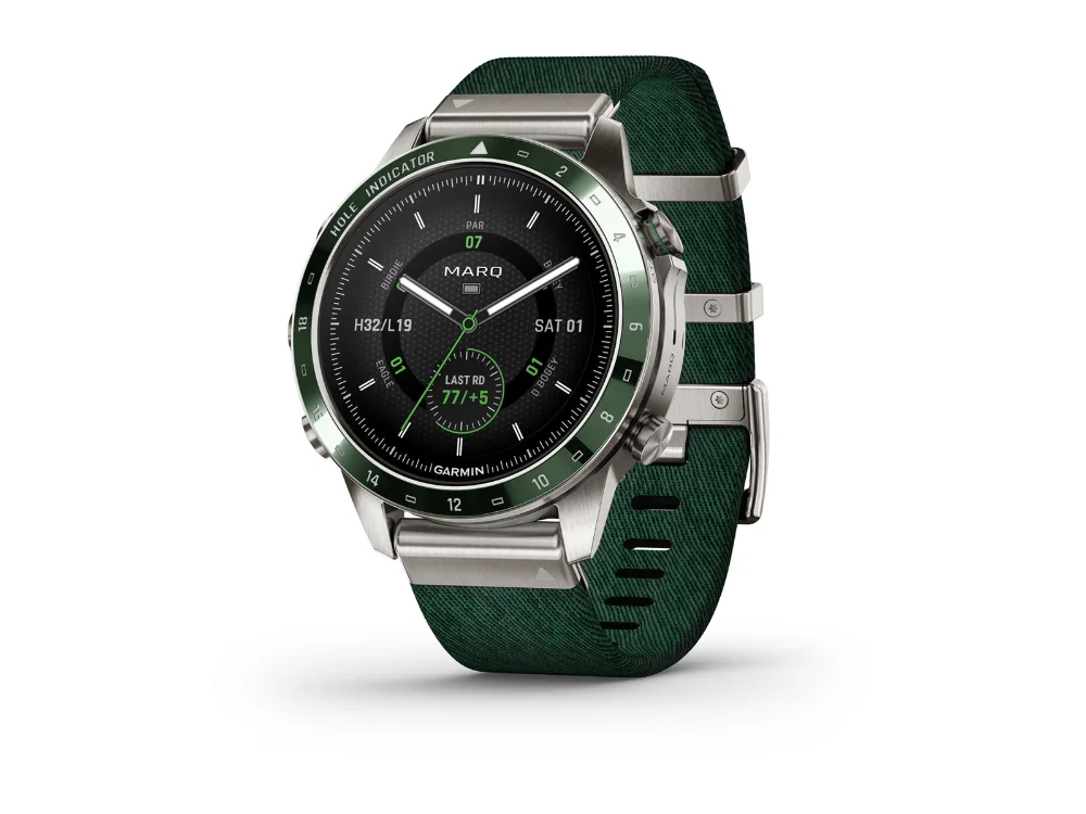 Garmin MARQ Golfer (Gen 2), титан, зелёный нейлоновый и зелёный силиконовый ремешки
