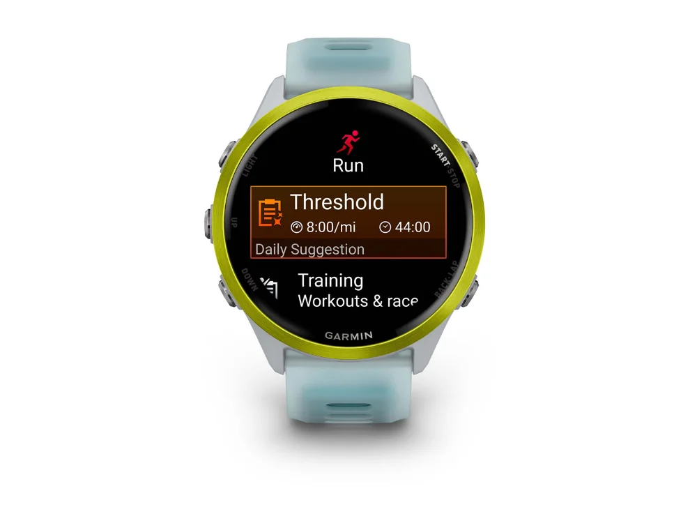 Garmin Forerunner 570 47 mm, жёлтый алюминий, белый/бирюзовый силиконовый ремешок — вид спереди