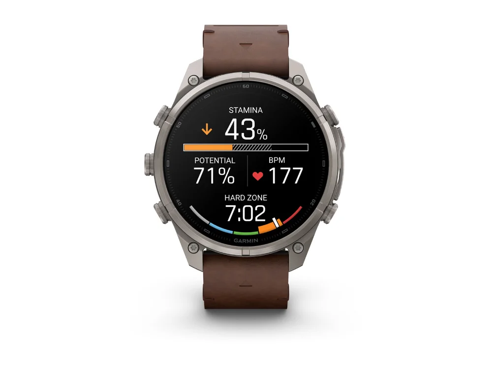 Garmin Fenix 9 Pro inReach 47 mm, титан, коричневый кожаный и силиконовый ремешки — вид спереди, другой экран
