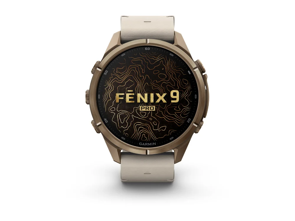 Garmin Fenix 9 Pro inReach 43 mm, золотистый титан, бежевый кожаный и силиконовый ремешки — вид спереди