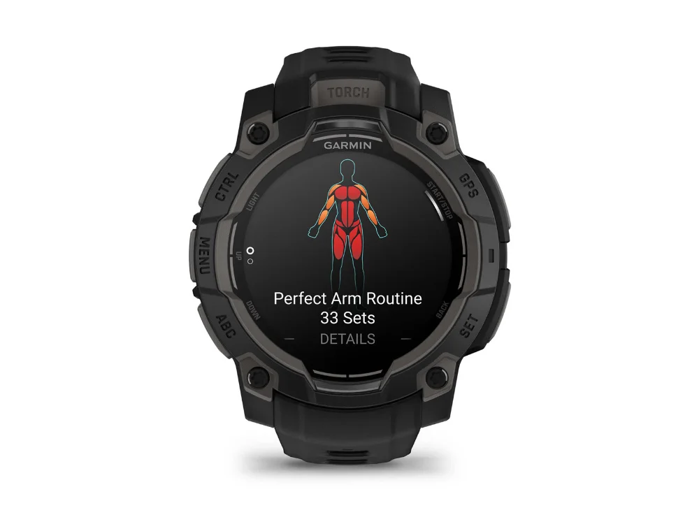 Garmin Instinct 3 AMOLED 45 mm, чёрный, чёрный силиконовый ремешок — вид спереди, другой экран