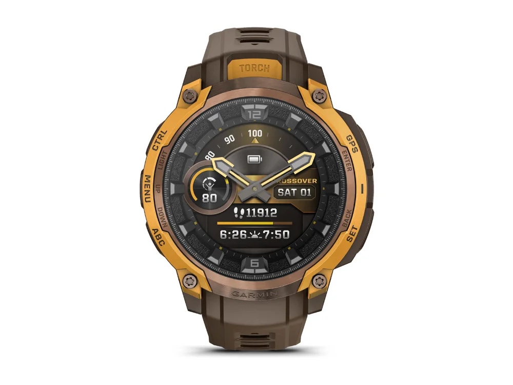 Garmin Instinct Crossover AMOLED, бронзовый/жёлтый, коричневый силиконовый ремешок — вид спереди