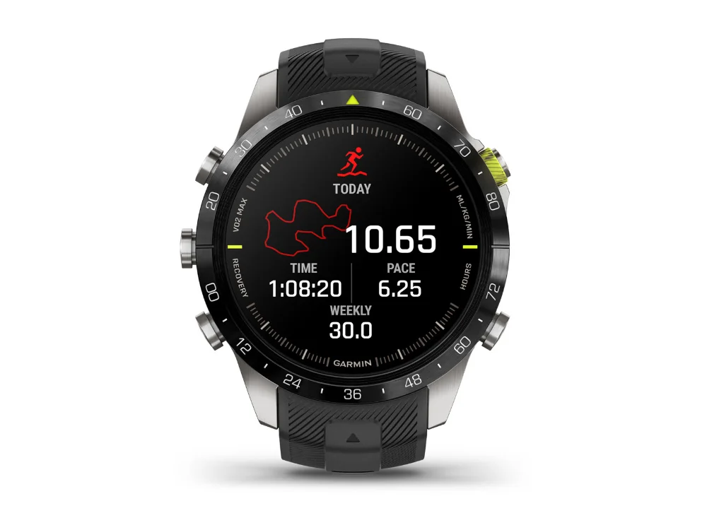 Garmin MARQ Athlete (Gen 2), титан, чёрный силиконовый ремешок — вид спереди